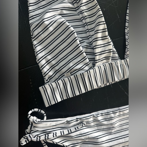 Women’s XXL Striped Black and White Bikini Set - Picture 3 of 7